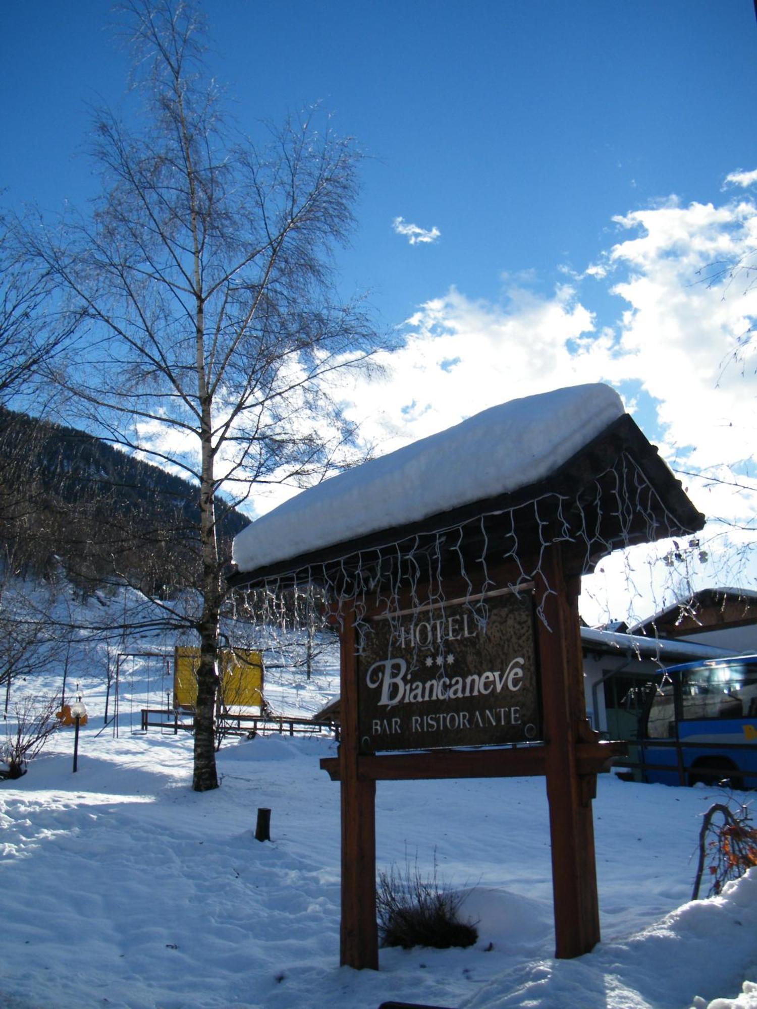 Hotel Biancaneve Cogolo Esterno foto